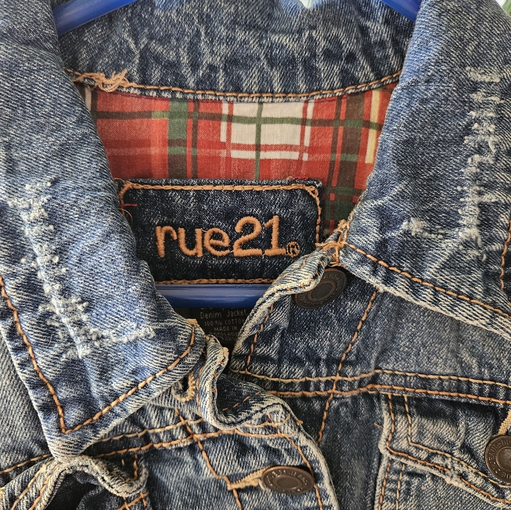 Rue21 Cropped Demin Jacket - image 6